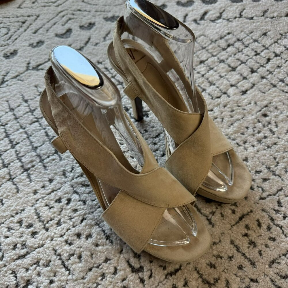 Diane Von Furstenberg Beige Suede Peep-Toe Heels 4.5" Stiletto Sandals‎ Size 8.5